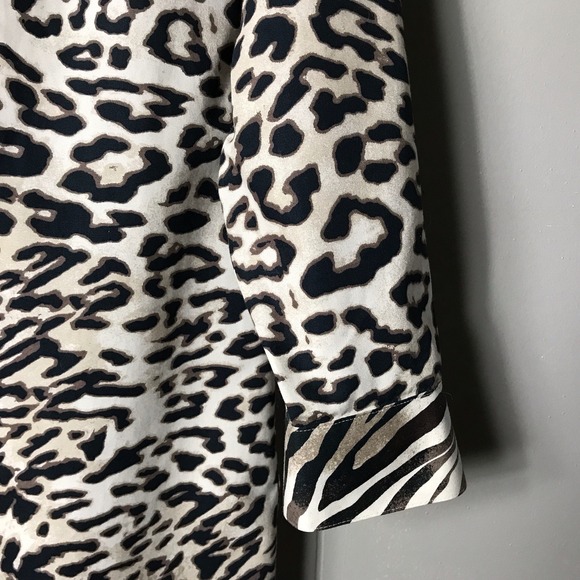 CHICO'S LEOPARD PATTERN NO IRON BUTTON DOWN SHIRT 100% COTTON WOMENS SIZE SMALL - Picture 2 of 7